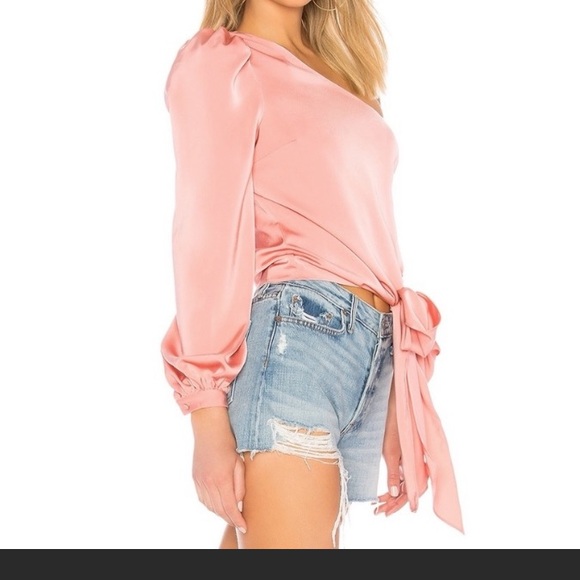 Lovers & Friends Kendall pink single sleeve side tie blouse - Picture 2 of 14